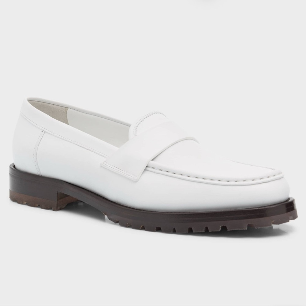 New Manolo Blahnik Tirandanu Leather Classic White Loafers Size 37 Made In Italy